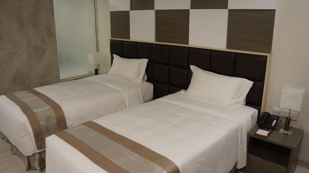 Hotel Parami Yangon Exteriör bild