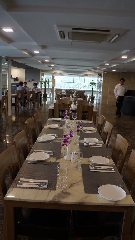 Hotel Parami Yangon Exteriör bild